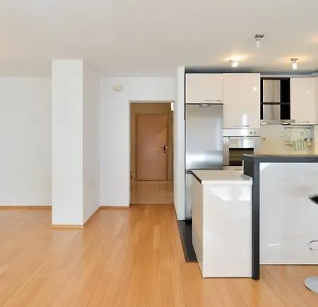 Lct City Center Luxury Ir Διαμέρισμα Σπλιτ